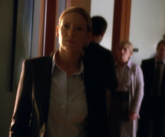 Replay Fringe - S2E13 - Quarantaine
