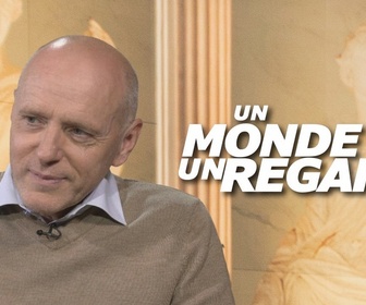 Replay Un monde, un regard - Philippe Collin, une voix au service de l'Histoire
