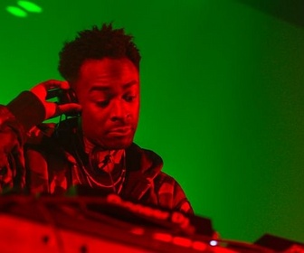 Replay Des raves illégales au retour en club, à quoi ressemble la nouvelle jungle music ? - Tracks