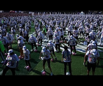 Replay Mexico: la ville bat un record Guinness avec un entraînement géant de foot