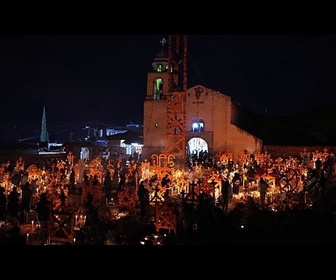 Replay Mexique: Jour des morts, nuit de bougies, de fleurs et d'âmes qui reviennent