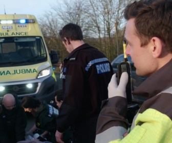 Replay Ambulance, code rouge - S1E5 - Effondrement, collision, fracture