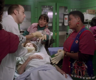Replay Urgences - S2E10 - Le miracle de Noël