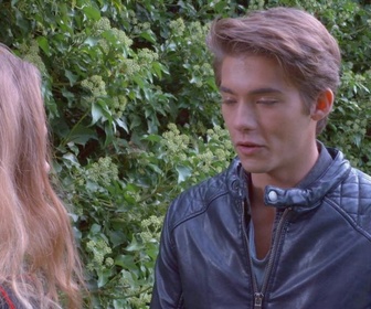 Replay Les mystères de l'amour - S16 E10 - Une simple prière