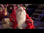 Replay Le Père Noël sur son traîneau high-tech prend son envol depuis la Laponie
