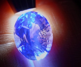 Replay Grands Reportages - Reportages découverte - Les secrets des pierres précieuses