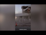 Replay scène de chaos après un puissant séisme en Indonésie
