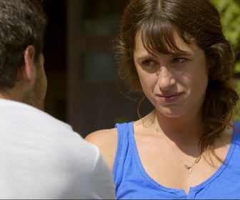 Replay Petits secrets entre voisins - S04 E16 - Un week-end de rêve