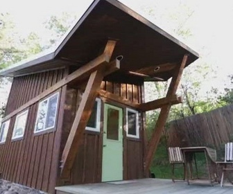 Replay Tiny House Nation - Cabane bohémienne dans un arbre de 26 m²