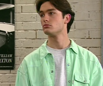 Replay Hélène et les garçons - S07 E10 - Concours