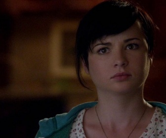 Replay Awkward - S2 E3 - Ménage à trois