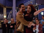 Replay Beverly Hills, 90210 - S08 E30 - Le défilé