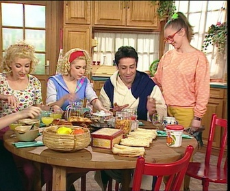 Replay Premiers baisers - S03 E50 - 1/4 d'heure américain