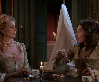 Replay La petite histoire de France - Hochet / Théorie parentale / Cuisine et despotisme / À la hussarde