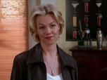 Replay Beverly Hills, 90210 - S07 E17 - Erreur de cible