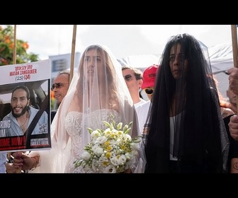Replay Des milliers de personnes manifestent en Israël pour un accord sur les otages de Gaza