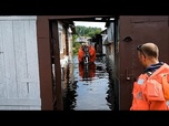 Replay De fortes pluies et des vents violents s'abattent sur l'Oural et le sud de la Russie