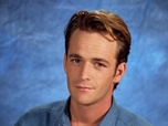 Replay Beverly Hills, 90210 - S04 E14 - Un vent de panique