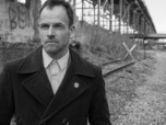 Replay Elementary - S3 E24 - La tentation du diable