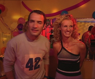 Replay Un gars, une fille - S3E23 - Font la fête