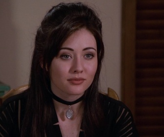 Replay Beverly Hills, 90210 - S03 E23 - Le vice du jeu