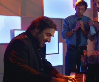 Replay Jibé et Lucien en coulisses - André au piano