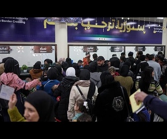 Replay Des milliers de Syriens fuient le Liban