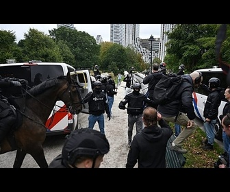 Replay Échauffourées entre la police et des militants d'extrême droite à La Haye
