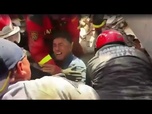 Replay Un homme sauvé des décombres trois jours après le séisme au Venezuela
