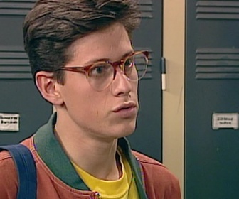 Replay Premiers baisers - S04 E07 - Chômage