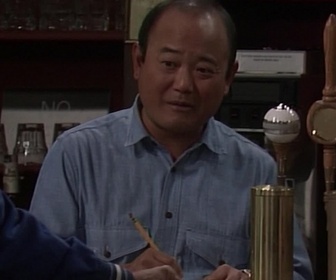 Replay Madame est servie - S04 E24 - Les deux Tony