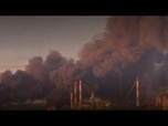 Replay Kyiv cible une raffinerie et un hub d'oléoducs russes, un drone frappe la centrale de Zaporijjia