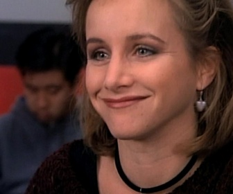 Replay Beverly Hills, 90210 - S04 E12 - Amours passées